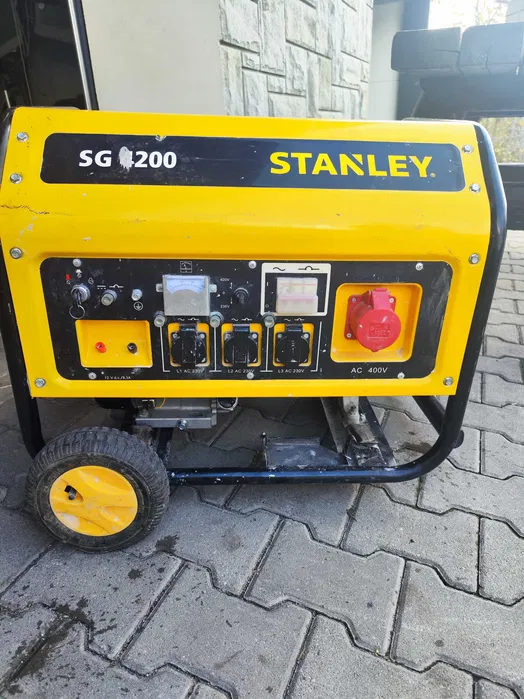 Rusztowania elewacyjne typ Plettac 100m2 wynajem