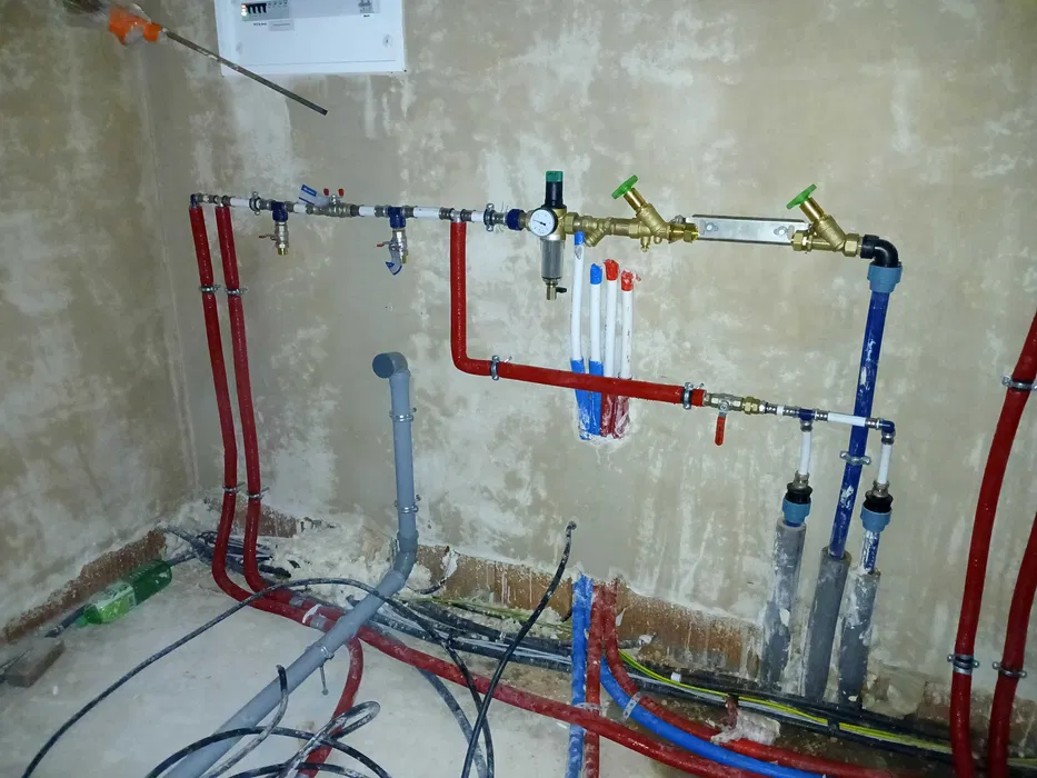Usługi budowlane hydraulik