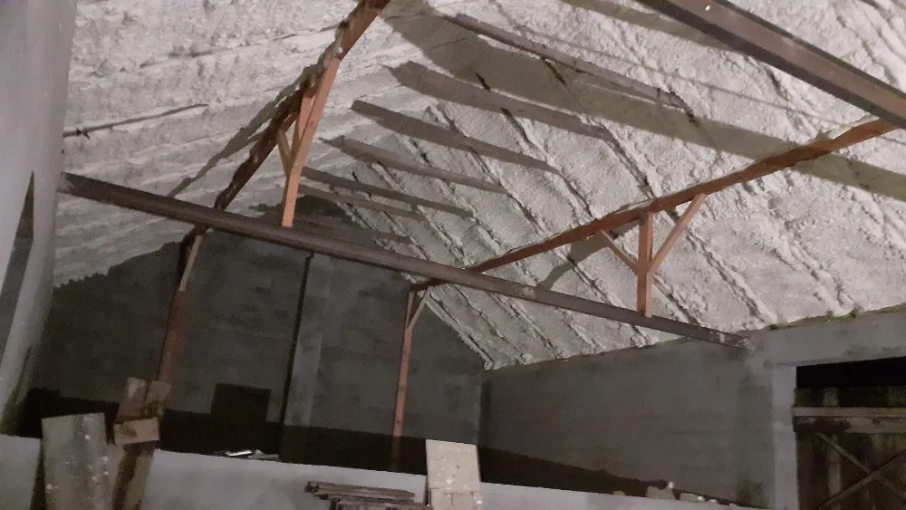 Ocieplenie pianą PUR dachu, piana PUR WIESZAKI GRATIS, JUŻ OD 65 ZL/M2