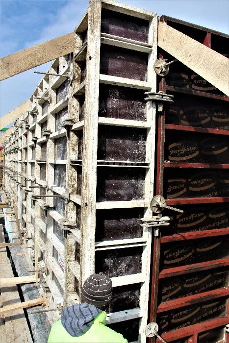 Wynajem szalunków stropowych-ściennych, szalunki budowlane, DOKA,PERI