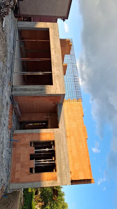 Ekipa budowlana Budowa Domów wieloletnim doświadczeniem brygada firma