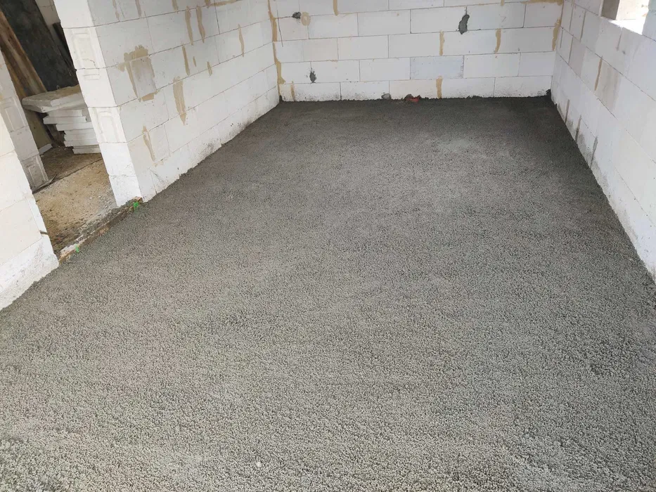 Wylewki cementowe, posadzki z mixokret, styrobeton, izolacja styropian