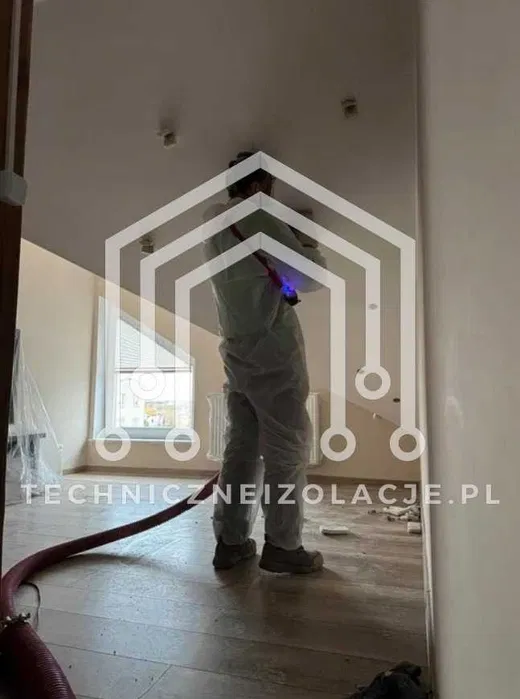 Ocieplenie poddasza pianą PUR | Celulozą | Wełną | Termowizja