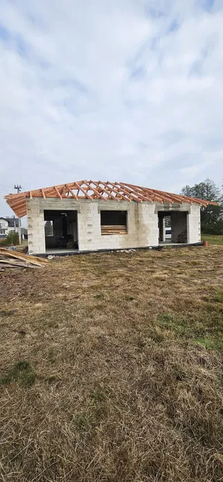 Dachy. Usługi ciesielsko-dekarskie