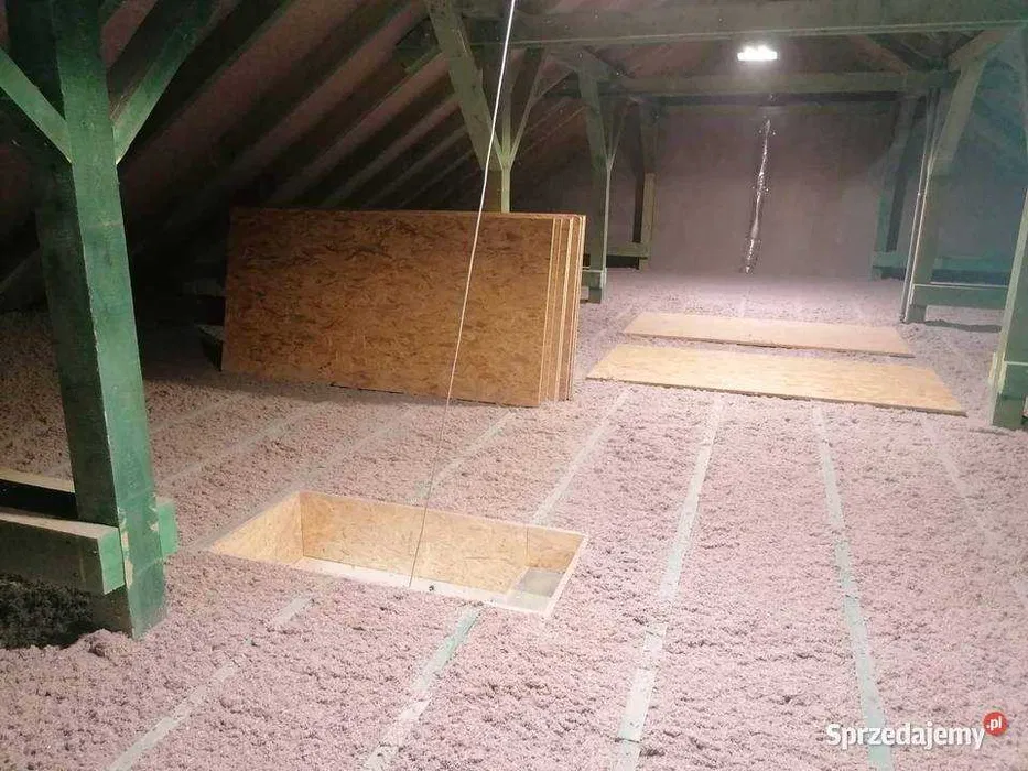 Izolacja pianą PUR i celulozą Mazowieckie – ocieplanie poddaszy | NPUR