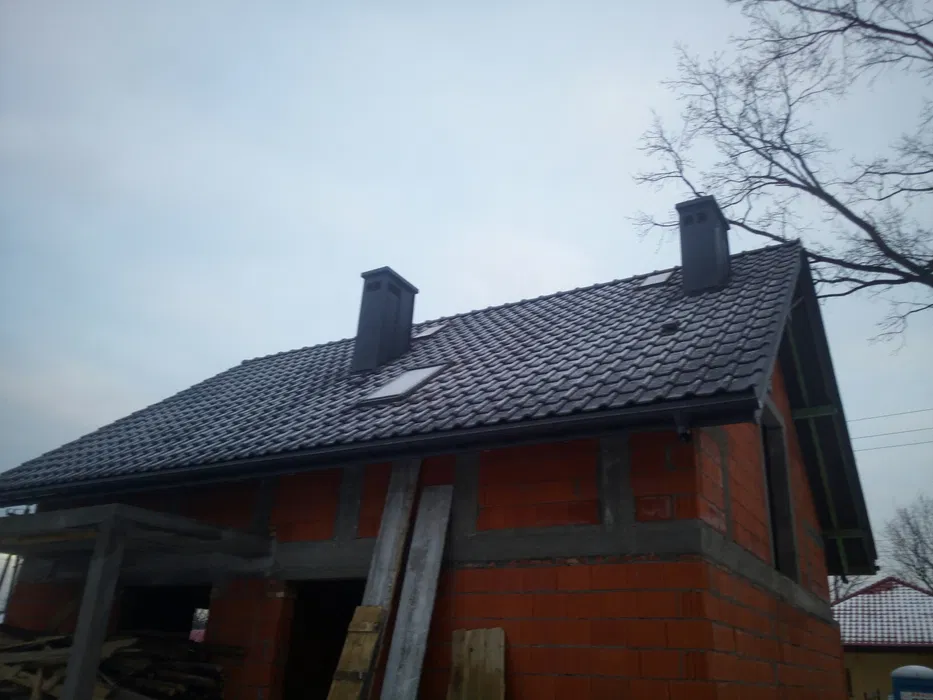 Uslugi ciesielsko dekarskie krycie dachów