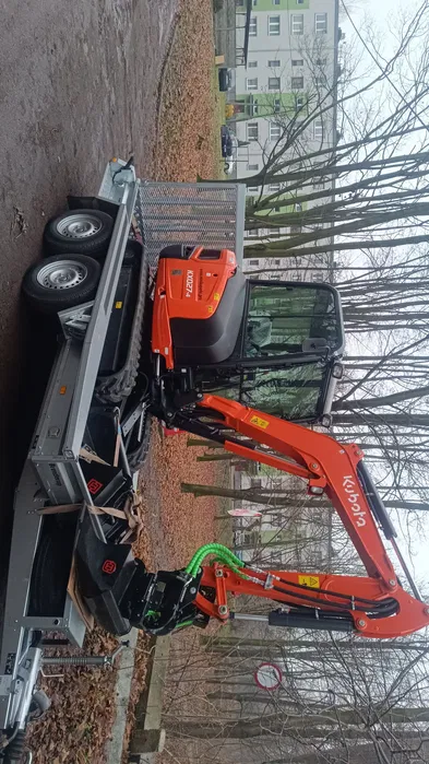 Roboty ziemne, stany surowe budynków Koparka i Wozidlo 3t
