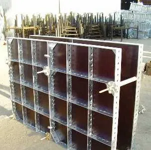 Wynajem: Szalunki typ lekki Tekko, Ławy i ściany fundamentowe, słupy !