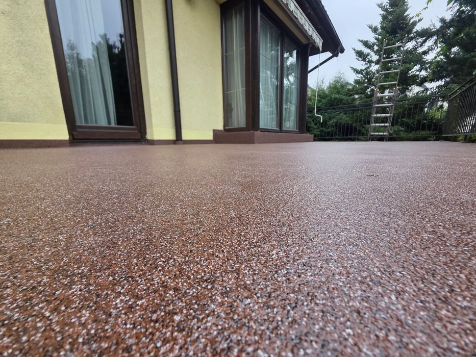 Posadzki przemysłowe, wylewki cementowe, garaże, beton szczotkowany.