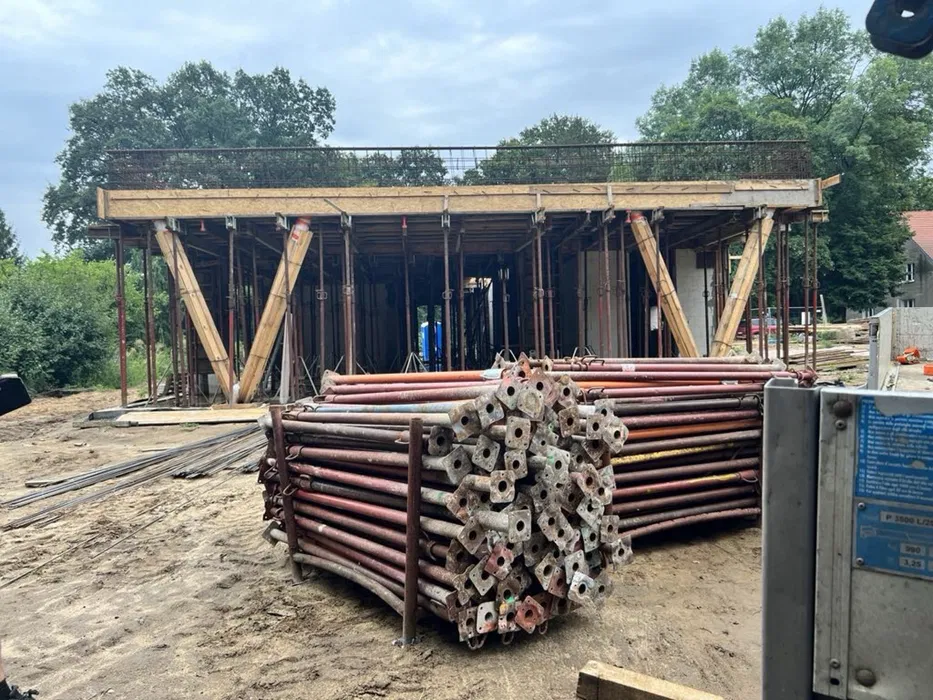 Od 20gr Stemple Metalowe ,Doki,Korony,Trojnogi Wynajem