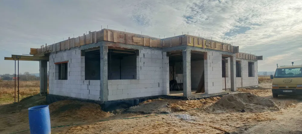 Wynajem wypożyczalnia szalunków stropowych, szalunki stropowe, stemple