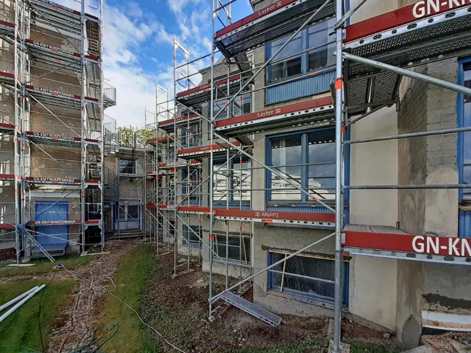 Rusztowania, Winda dekarska, Ogrodzenia, Zsypy/Wynajem, Montaż