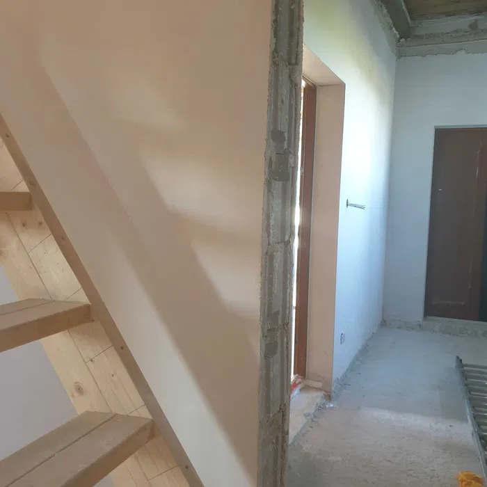 Tynki Maszynowe Gipsowe i Cementowo-Wapienne