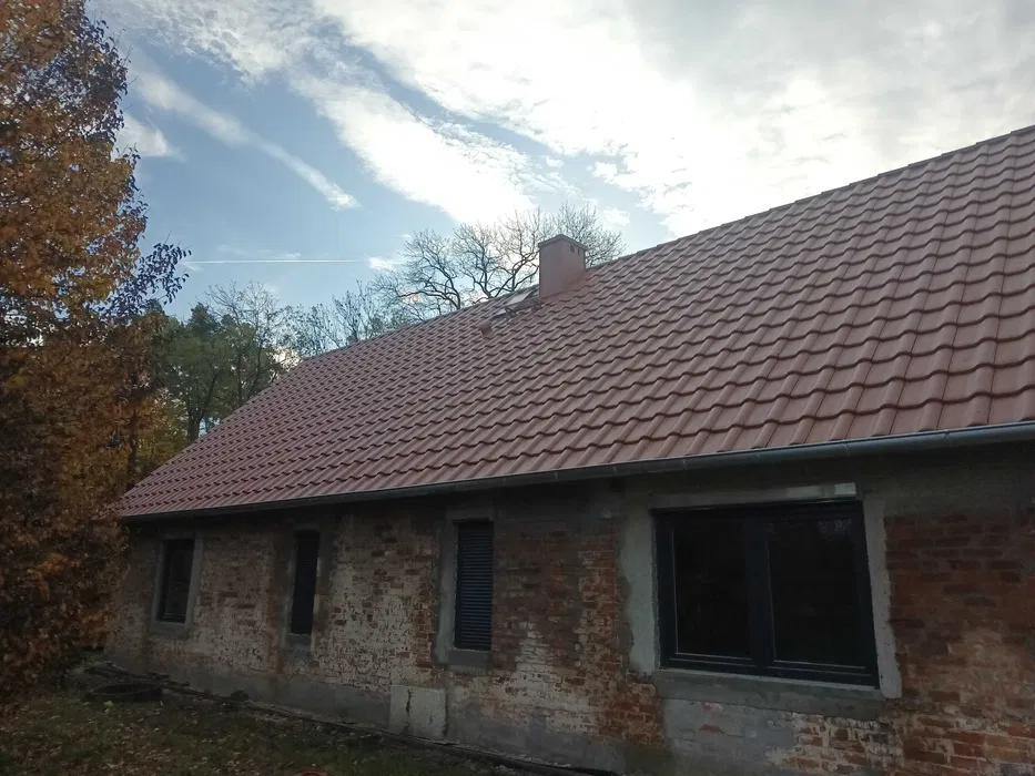 Usługi dekarsko - ciesielskie , usługi murarskie