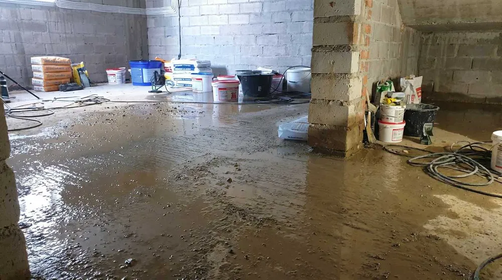 Osuszanie piwnic garaży żywica na posadzki hydroizolacja podłóg ścian