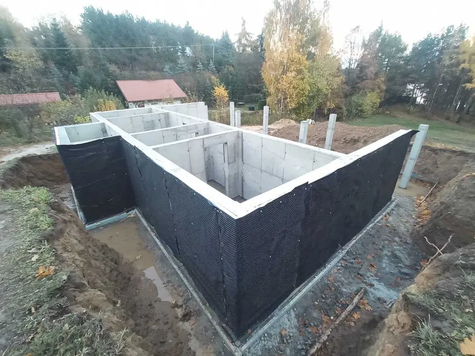 Płyty fundamentowe, fundamenty, posadzki