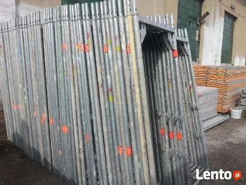 Wynajmie rusztowania