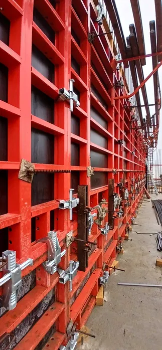 Szalunki, Rusztowania, Deskowanie - wynajem. Szeroki asortyment