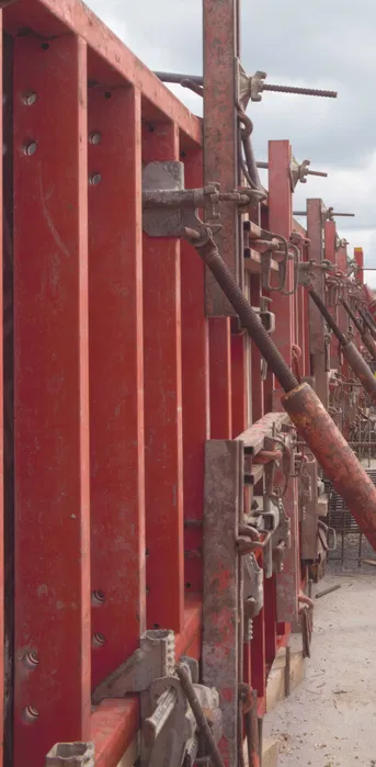 Szalunki, Rusztowania, Deskowanie - wynajem. Szeroki asortyment