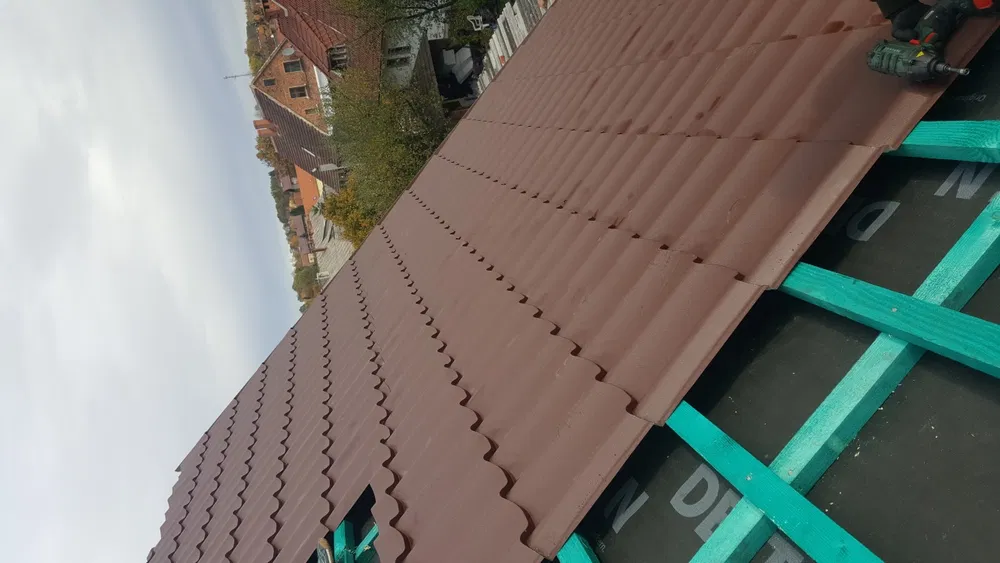 Dachy naprawa blachodachówką