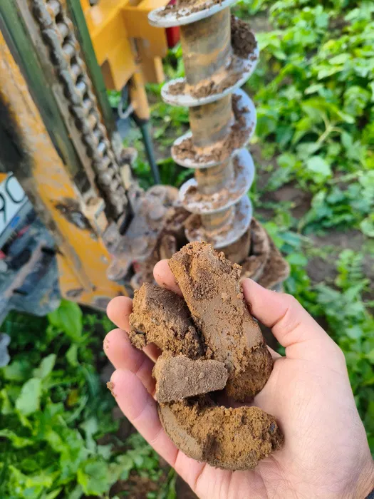 Geolog. Badania geologiczne gruntu. Geotechnika. Opracowania