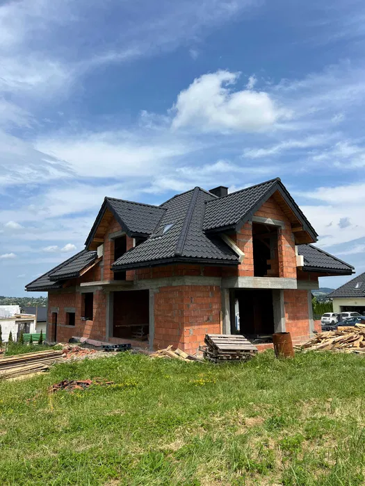 Dachy od A do Z: Pokrycia, Więźba, Altanki i Naprawy Dekarskie