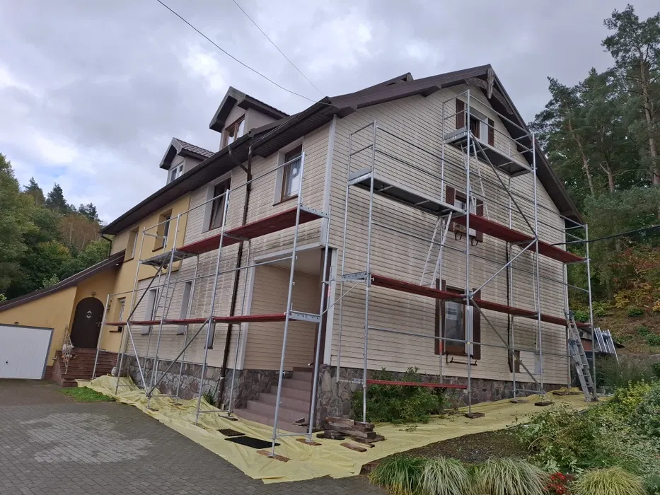 Sprzedaż Wynajem rusztowan fasadowych