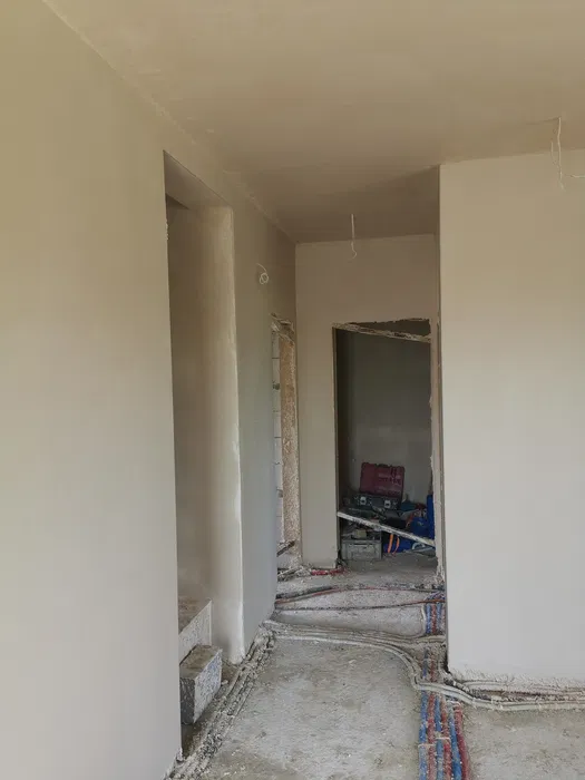 Tynki maszynowe gipsowe i cementowo wapienne