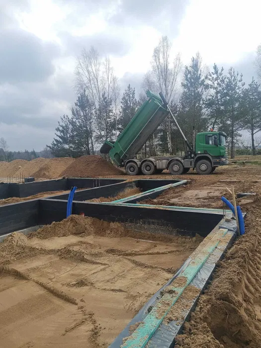 Pospółka, ziemia, żwir, wykopy, usługi transportowe