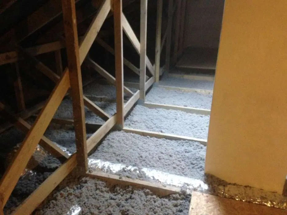 Docieplenia termiczne metoda wdmuchiwania celuloza wełna, termowizja