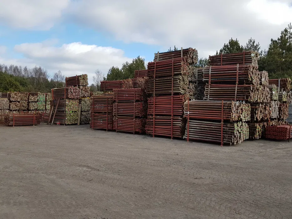 Wynajem szalunków wypożyczalnia szalunków stropowych stemple Sklejki