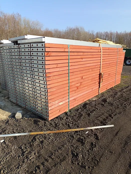 Wynajem Rusztowań Elewacyjnych