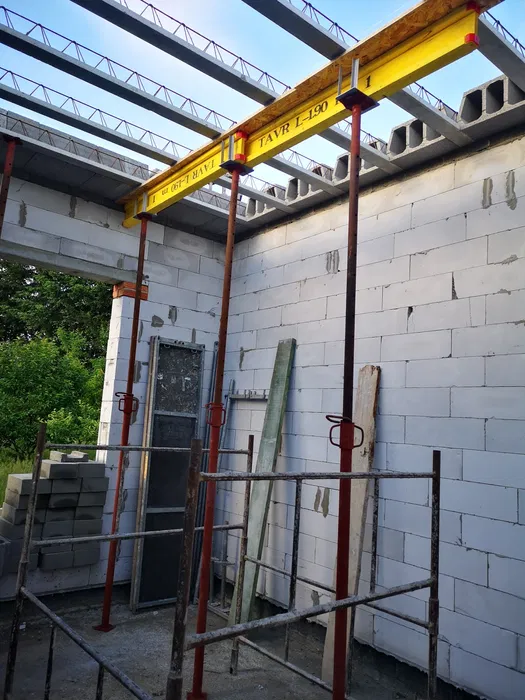Wynajmę stemple budowlane z dokami koronami posadzki tynki pianka pur