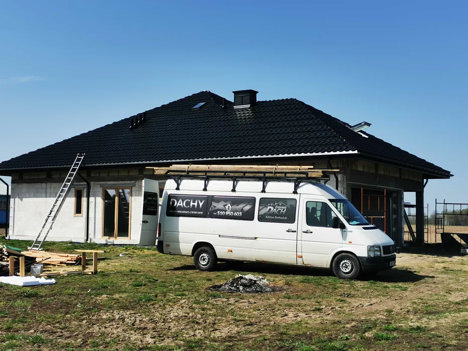 DACHY Usługi dekarsko-ciesielskie WOLNE TERMINY 2026