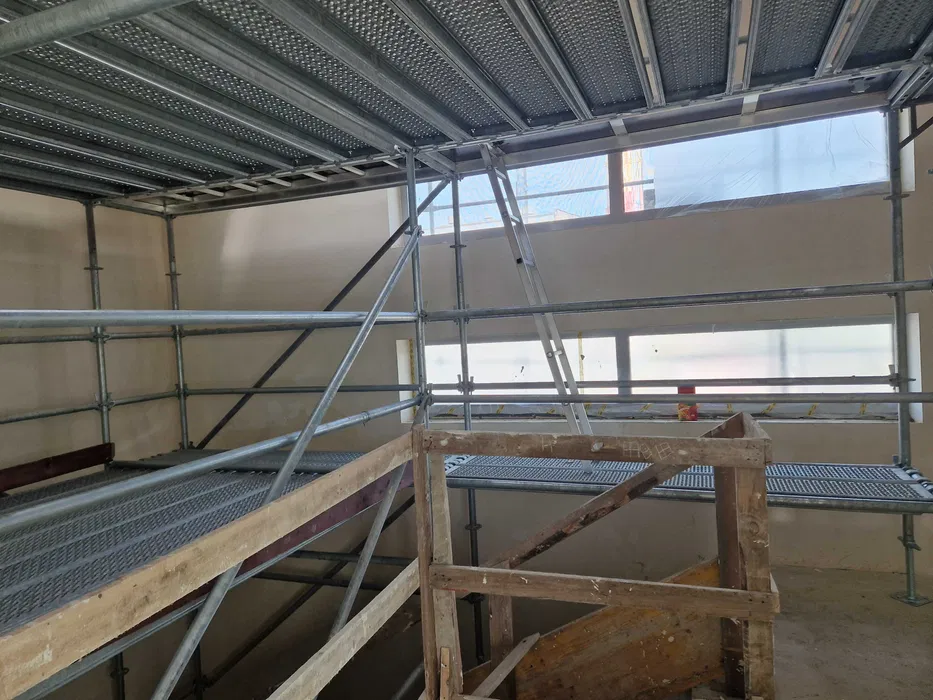 Rusztowanie Modułowe Klinowe Schodnia rusztowaniowa Wynajem