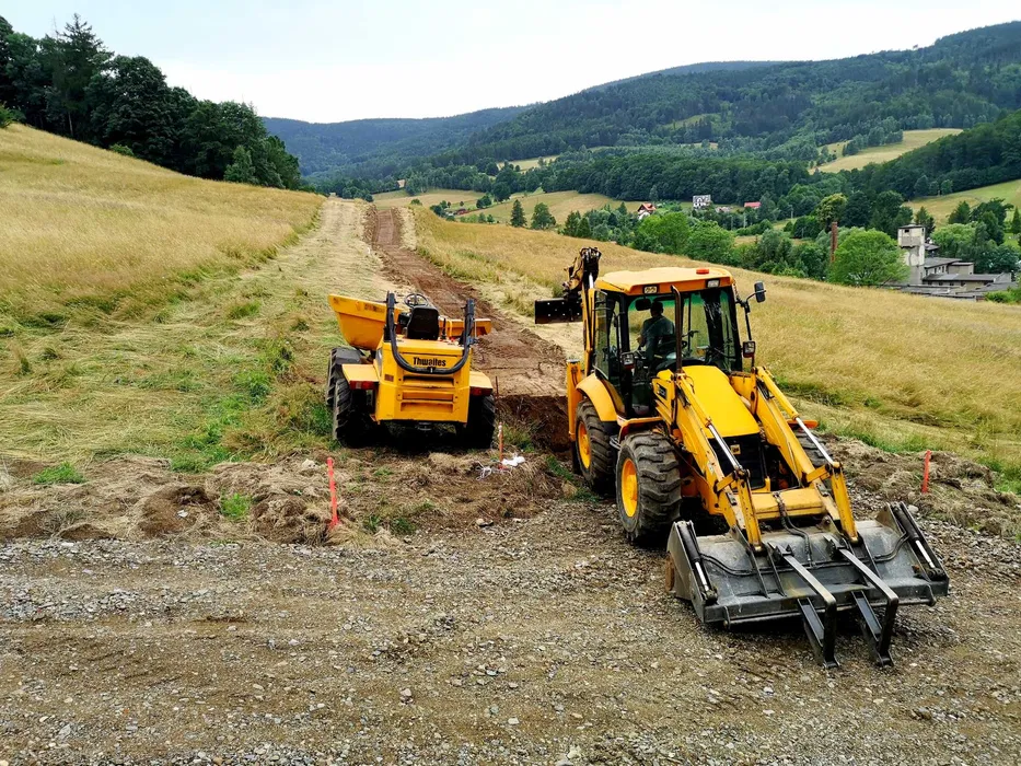 Wynajem szalunków Stemple budowlane, Szalunki stropowe, Dźwigary, Doki