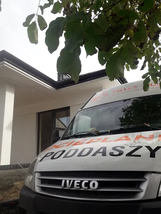 Piana PUR ocieplanie poddaszy ,wdmuchiwanie celulozy Starachowice