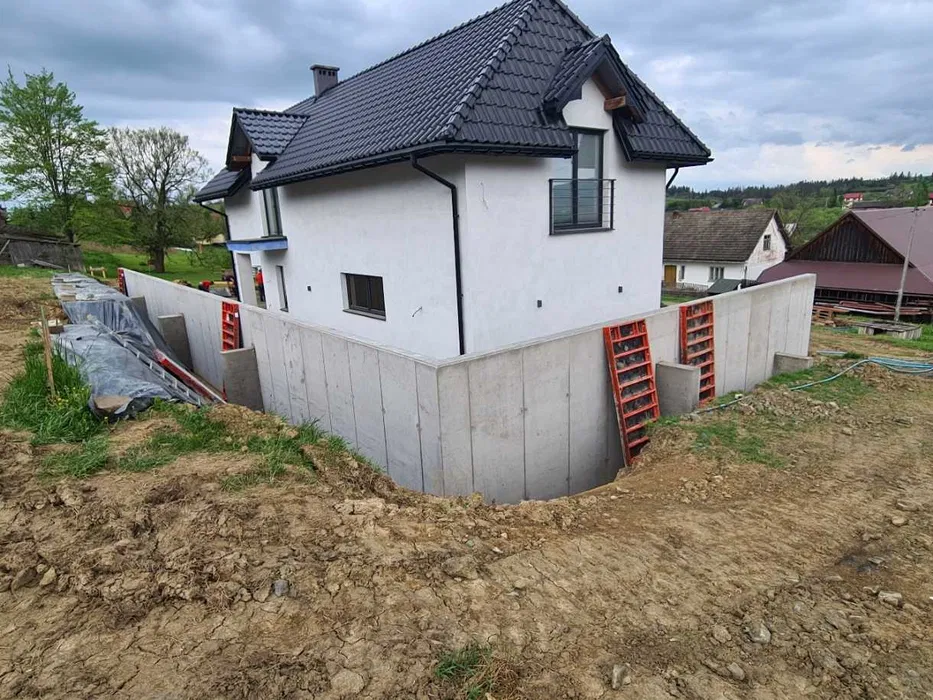 murarz budowa domu usługi budowlane żelbety mury oporowe piwnice