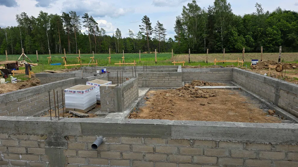 Budowa domów, stany surowe