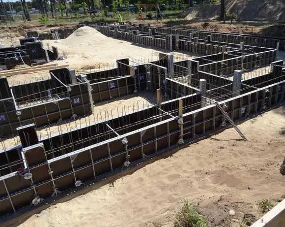 Wynajem szalunków. Szalunki stropowe, fundamentowe, ścienne, słupowe.